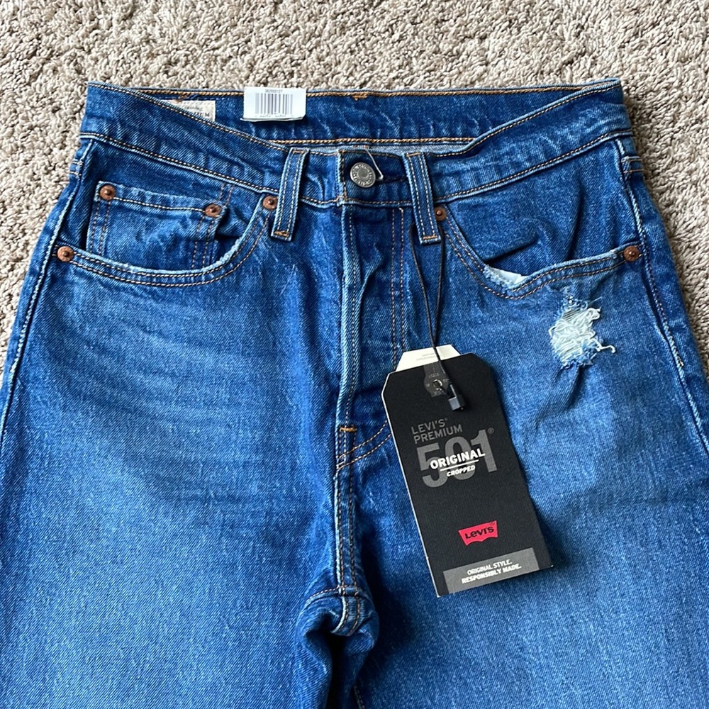 Women’s Levi’s Original Cropped - Picture 3 of 7